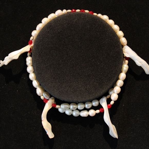 White Cultured Pearls 7mm Shell Accents - Picture 4 of 8